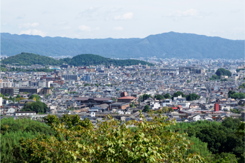 高台から望む街並み